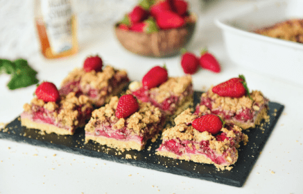 Fitness recipe: Simple strawberry cake made of oat flour