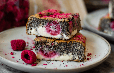 Fitness Recipe: Flourless Poppy Seed Cake with Cottage Cheese Filling