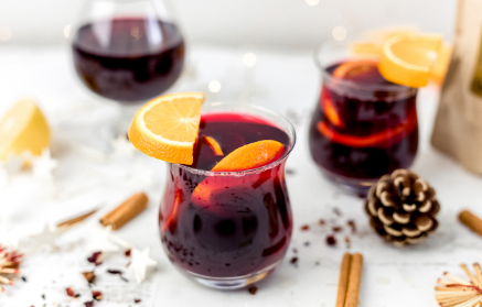 Fitness Recipe: Hot Alcohol-Free Christmas Punch with Fresh Fruit