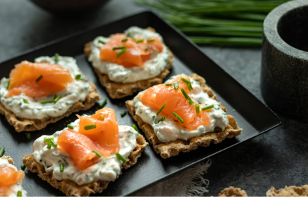 Fitness Recipe: Canapés with Smoked Salmon and Curd Spread