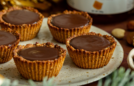 Fitness Recipe: Oat Cups with Dark Chocolate Filling