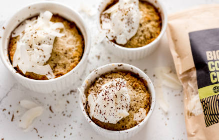 Fitness Recipe: Coconut Cake Cups with Yoghurt Cream